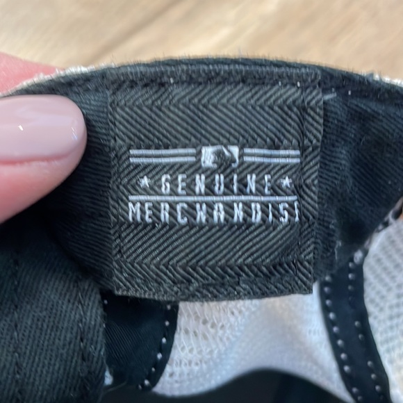 Los Angeles Dodgers Snapback Cap - Picture 7 of 9